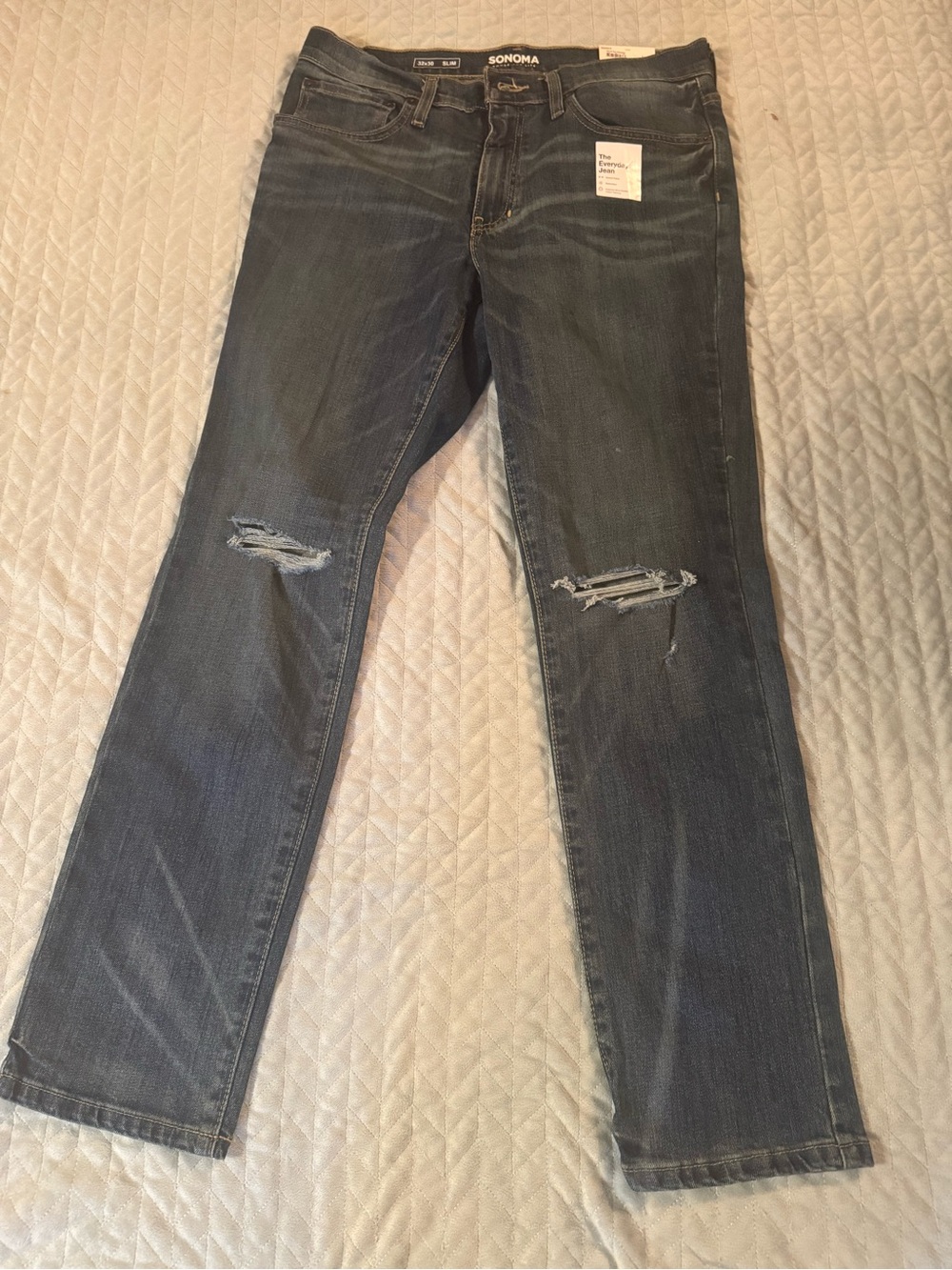 Sonoma Men’s distressed slim everyday jeans. 32/30